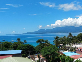 Appartement vue mer et montagne à 50m de la plage